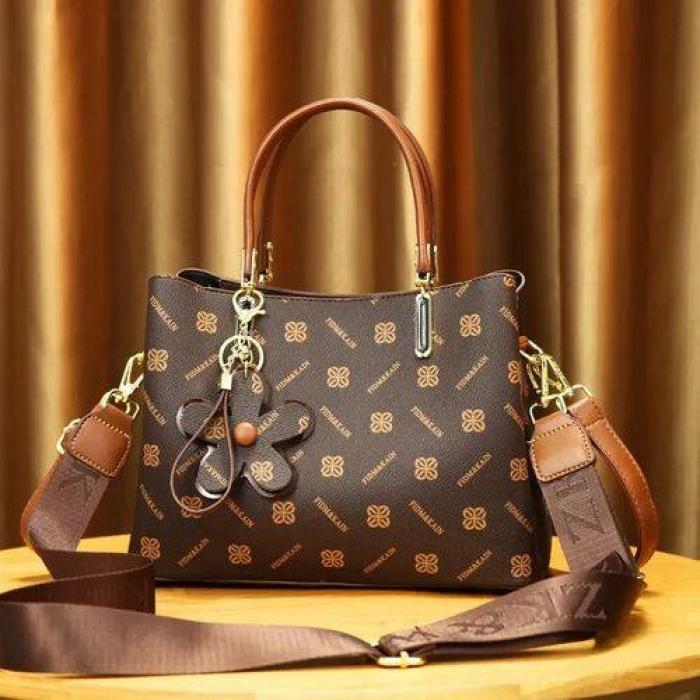 1776487162-629240517_122166844802697595_1781847714234903719_n6 Luxury PU Leather Handbag for Women - Image 1