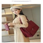 Women's Premium Lunch Tote & Pouch Set(Maroon) - Image 3